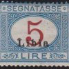 585